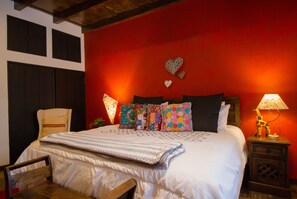 Romantic Suite, 1 King Bed - Hotel Monasterio (Antigua Guatemala)
