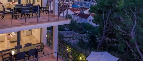 Front of property - evening/night