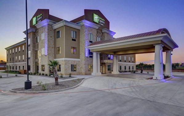 Exterior - Holiday Inn Express & Suites Carrizo Springs by IHG (Carrizo Springs)