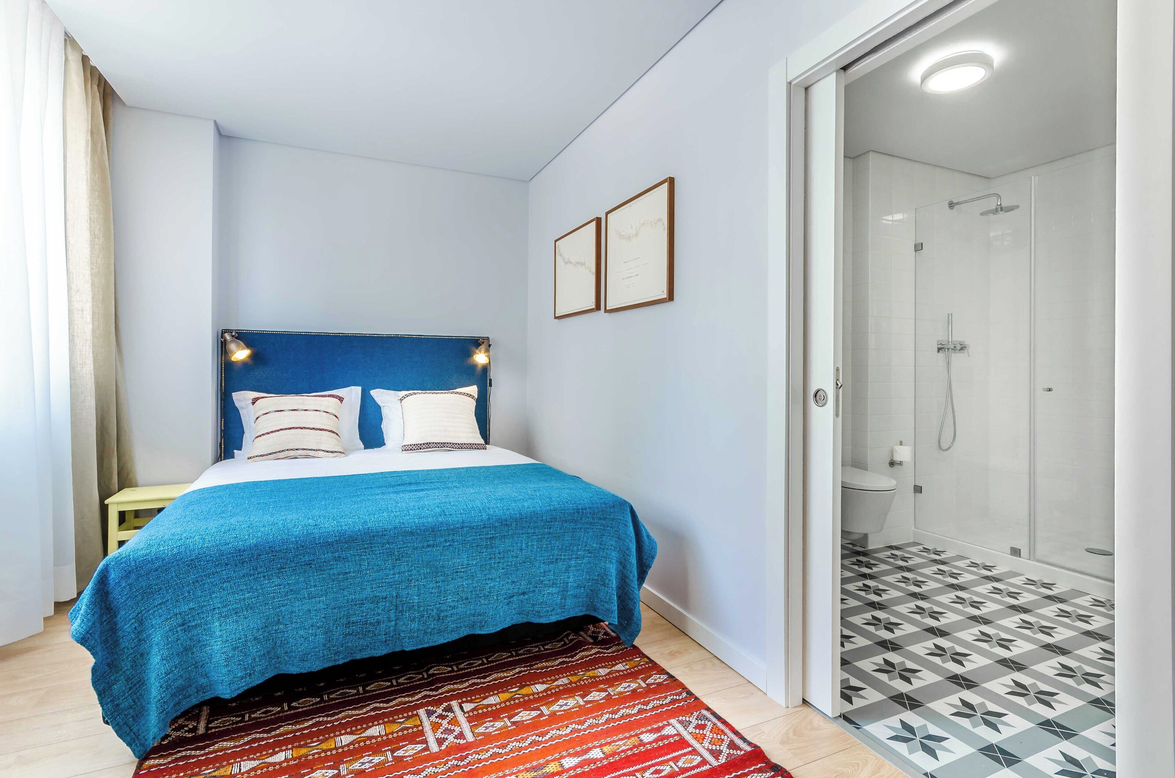 アパートメント 1 ベッドルーム (One Bedroom Apartment) | 高級寝具、セーフティボックス (室内)、アイロン / アイロン台、ベビーベッド (無料)