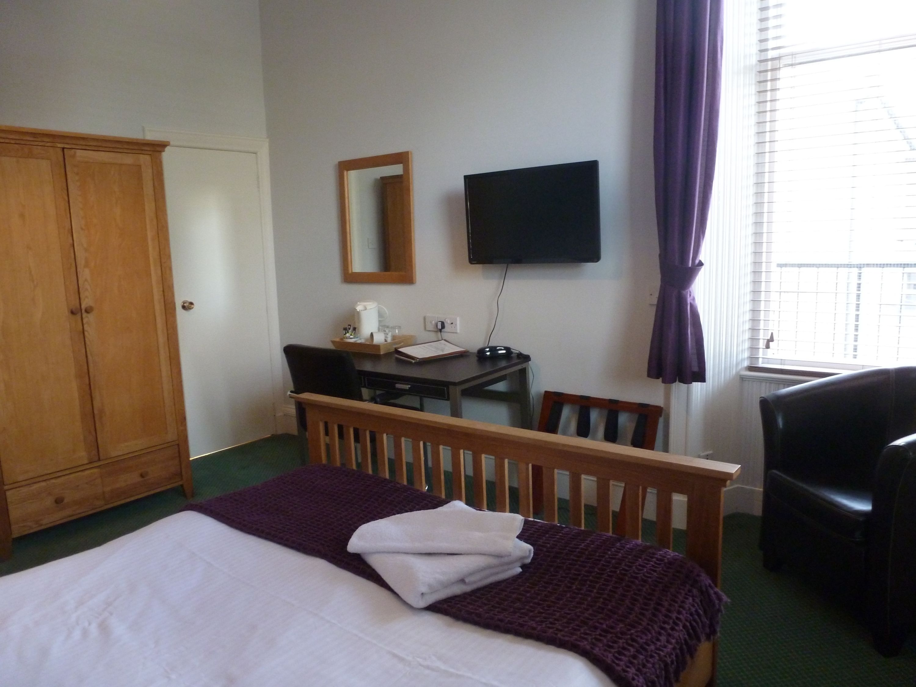 iron/ironing board, wifi