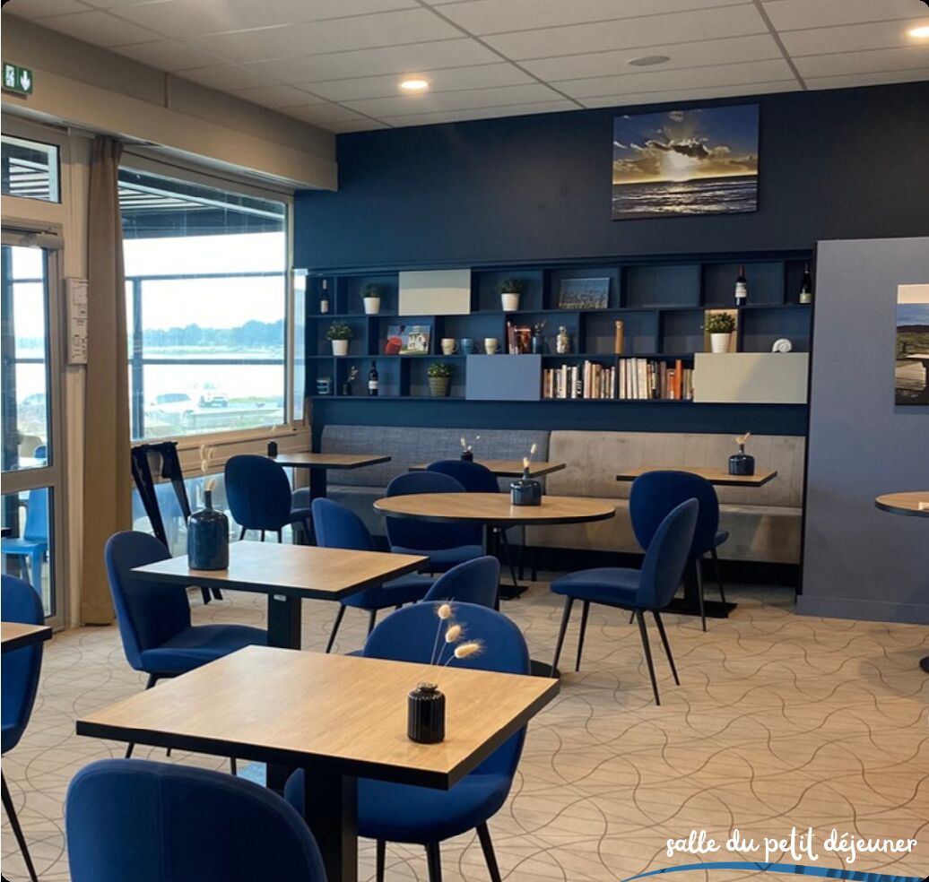 daily buffet breakfast (eur 14 per person)