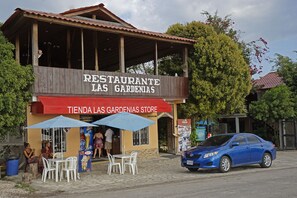 Entrada de la propiedad