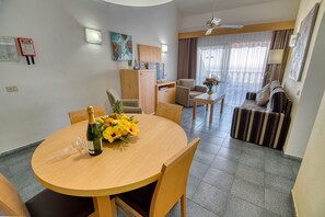 Flachbildfernseher, DVD-Player