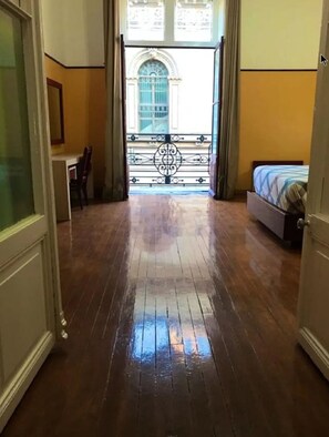 In-room safe, individually furnished, iron/ironing board, free WiFi