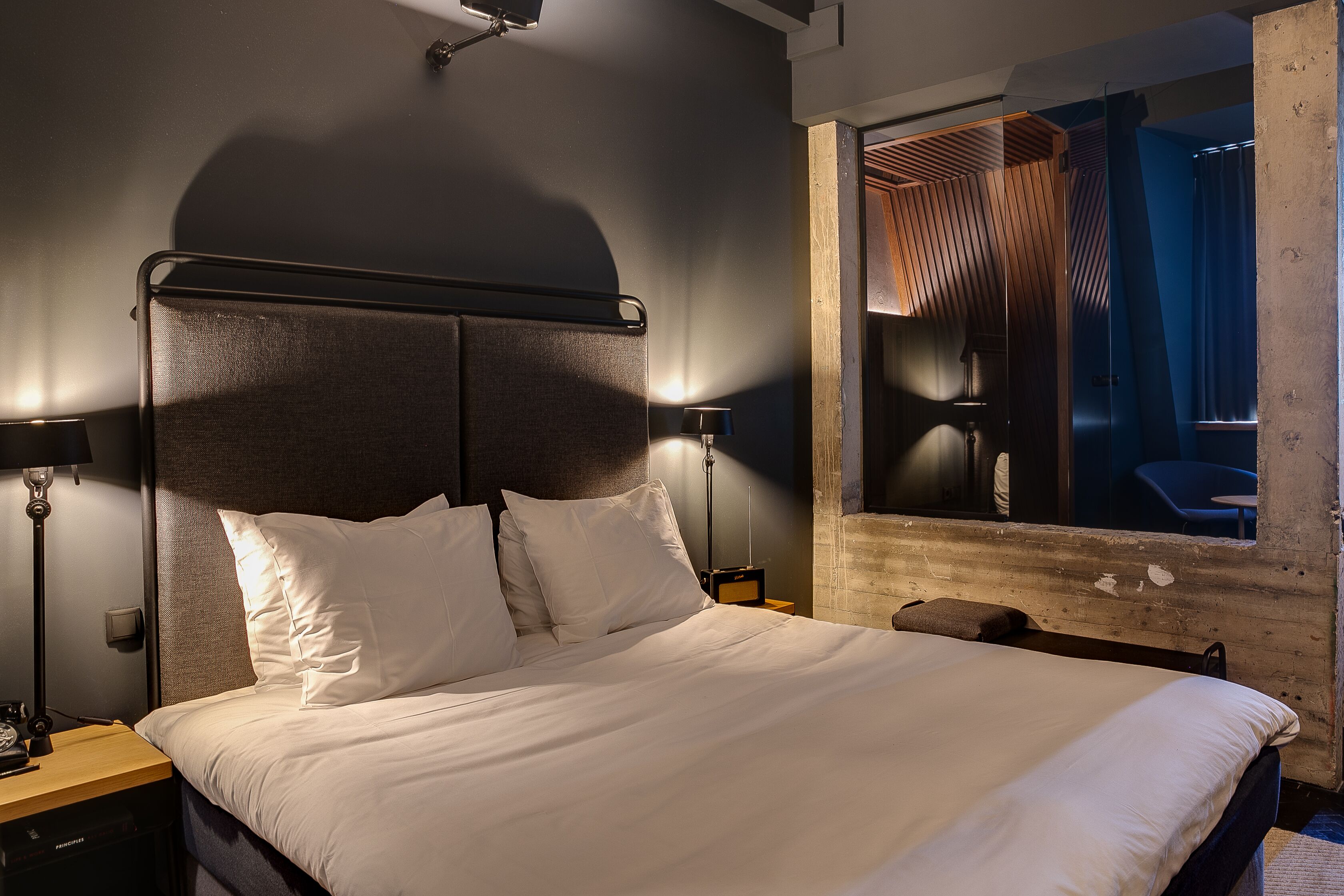 exclusive suite (private sauna) | premium bedding, down duvets, minibar, in-room safe