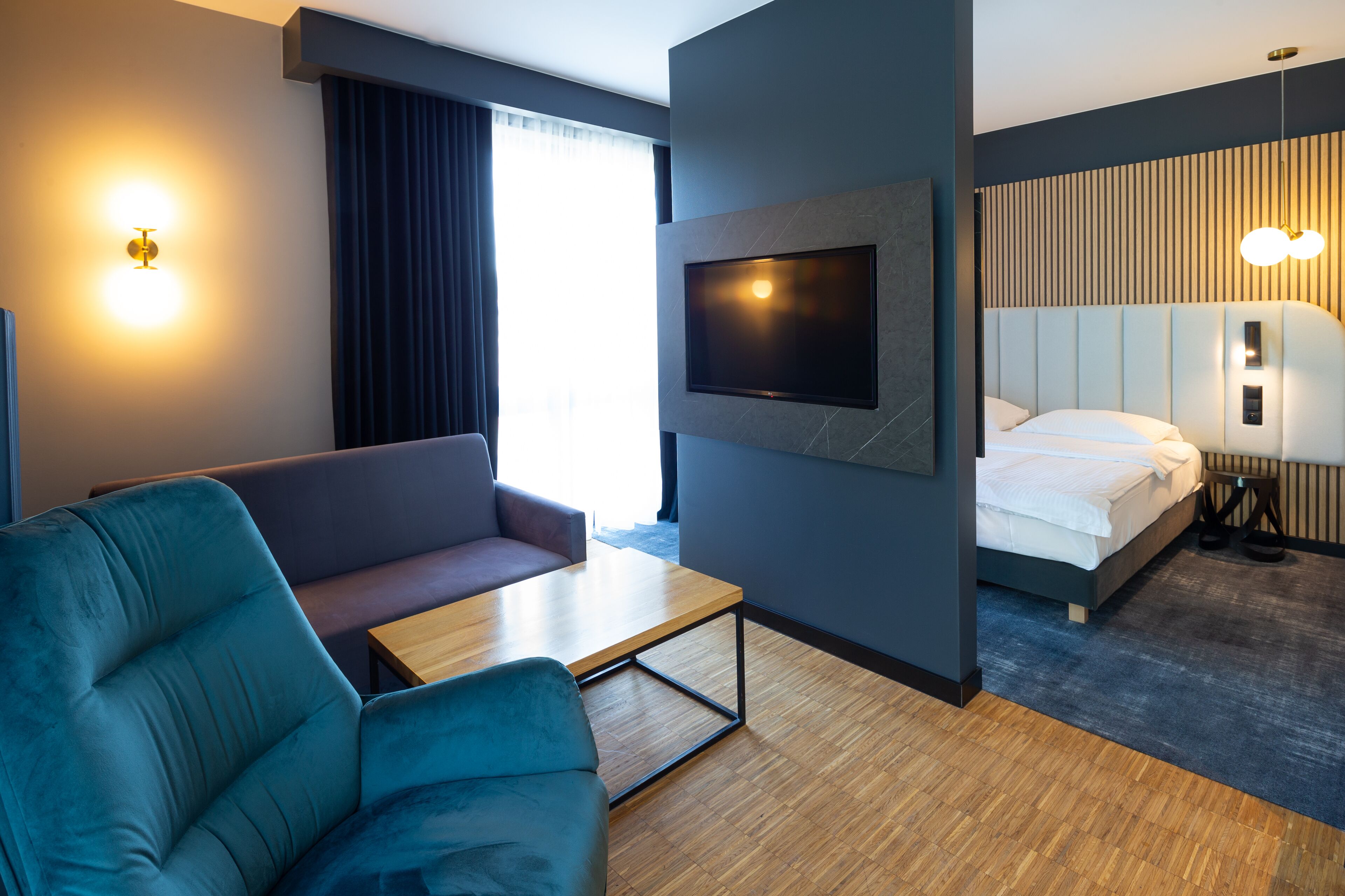 deluxe apartment | 1 bedroom, premium bedding, desk, laptop workspace