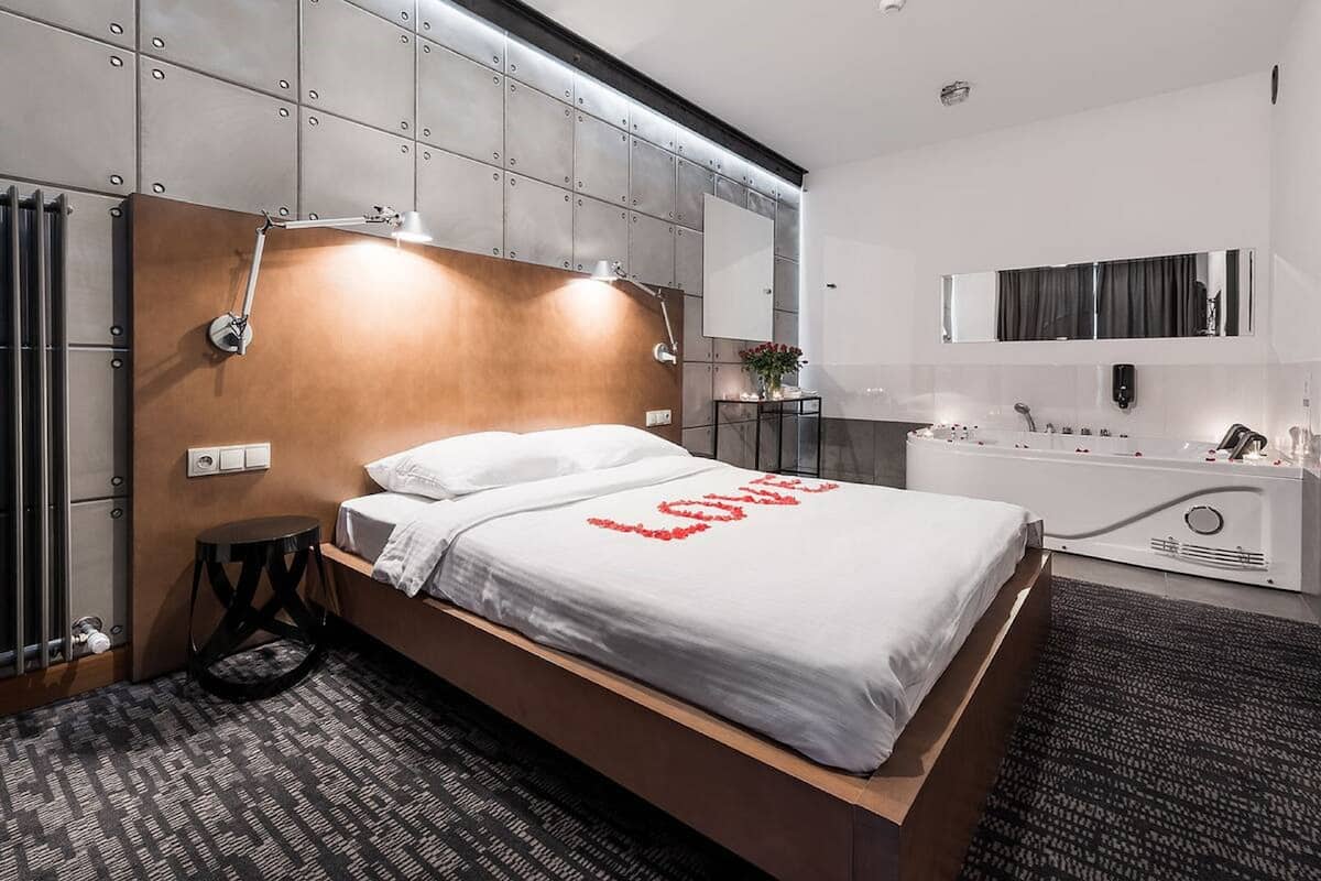 1 habitación, ropa de cama de alta calidad y escritorio