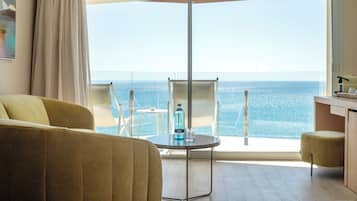 Junior-Suite | Wohnbereich | Plasmafernseher