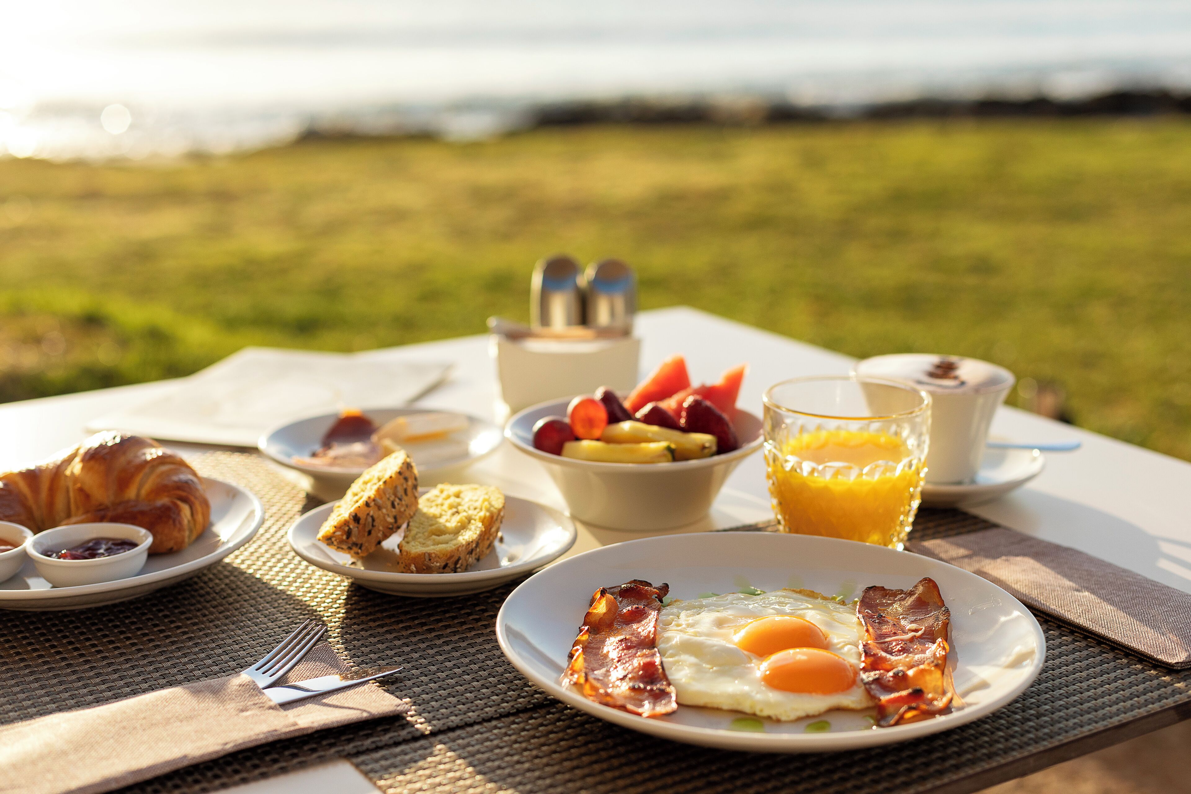 Desayuno buffet todos los días (con cargo)