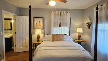 Room, 1 Queen Bed | Premium bedding, free WiFi, bed sheets