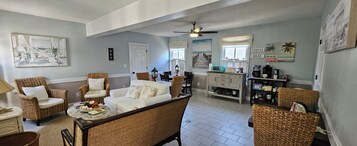 Área de estar no saguão