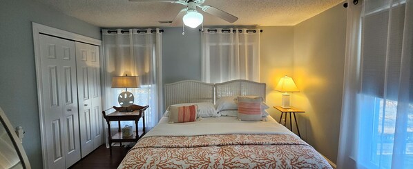 Room, 1 Bedroom, Shared Bathroom | Premium bedding, free WiFi, bed sheets