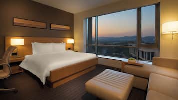 Egyptian cotton sheets, premium bedding, pillow-top beds, minibar