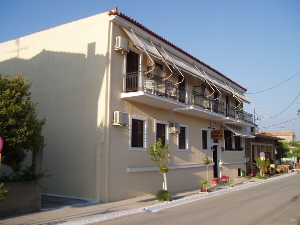 Exterior - Hotel Castello (Pylos-Nestoras)