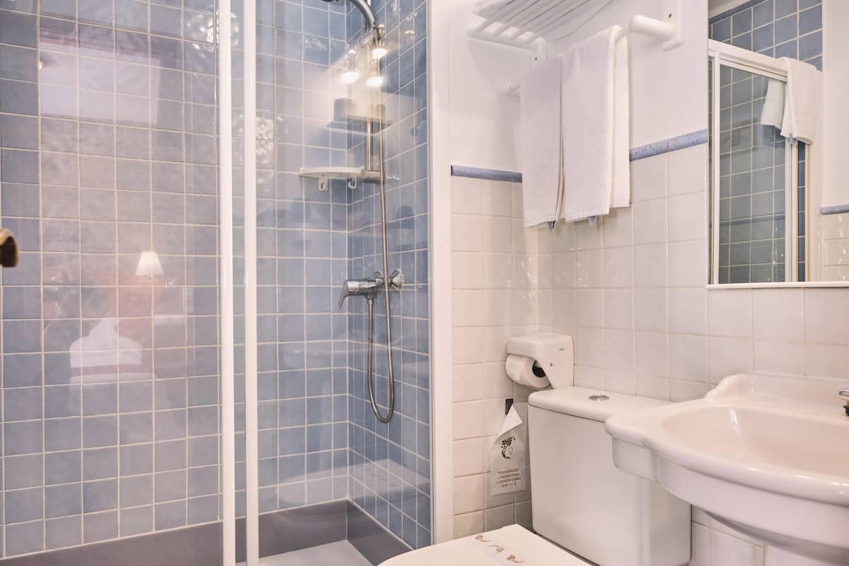double or twin room, balcony | desk, blackout curtains, soundproofing, free wifi