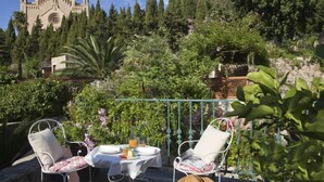 Habitación doble superior (Garden access) | Balcón