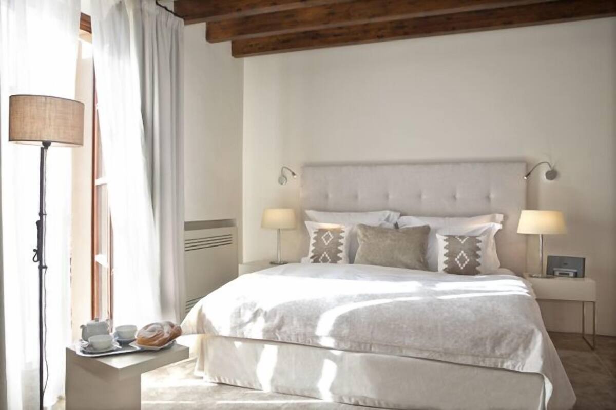 Junior Suite | Premium bedding, minibar, in-room safe, soundproofing
