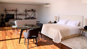 Suite panorámica, terraza | 1 dormitorio, escritorio, cortinas opacas y wifi gratis