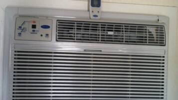 Desk, cribs/infant beds, rollaway beds, free WiFi