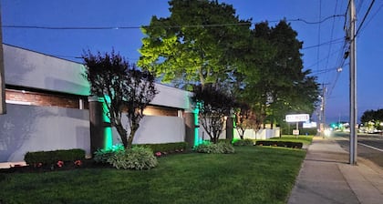 112 Motel
