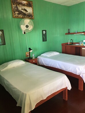 套房 | 摺床/加床 (收費)、免費 Wi-Fi