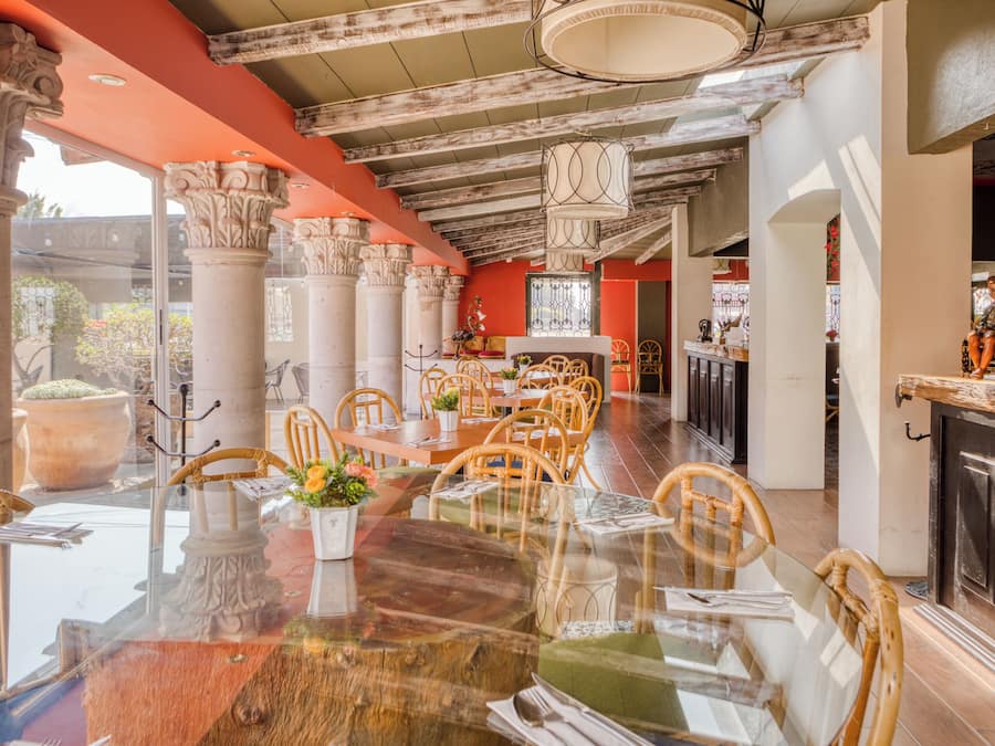 Breakfast, lunch and dinner served