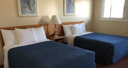 Trunk Road Motel