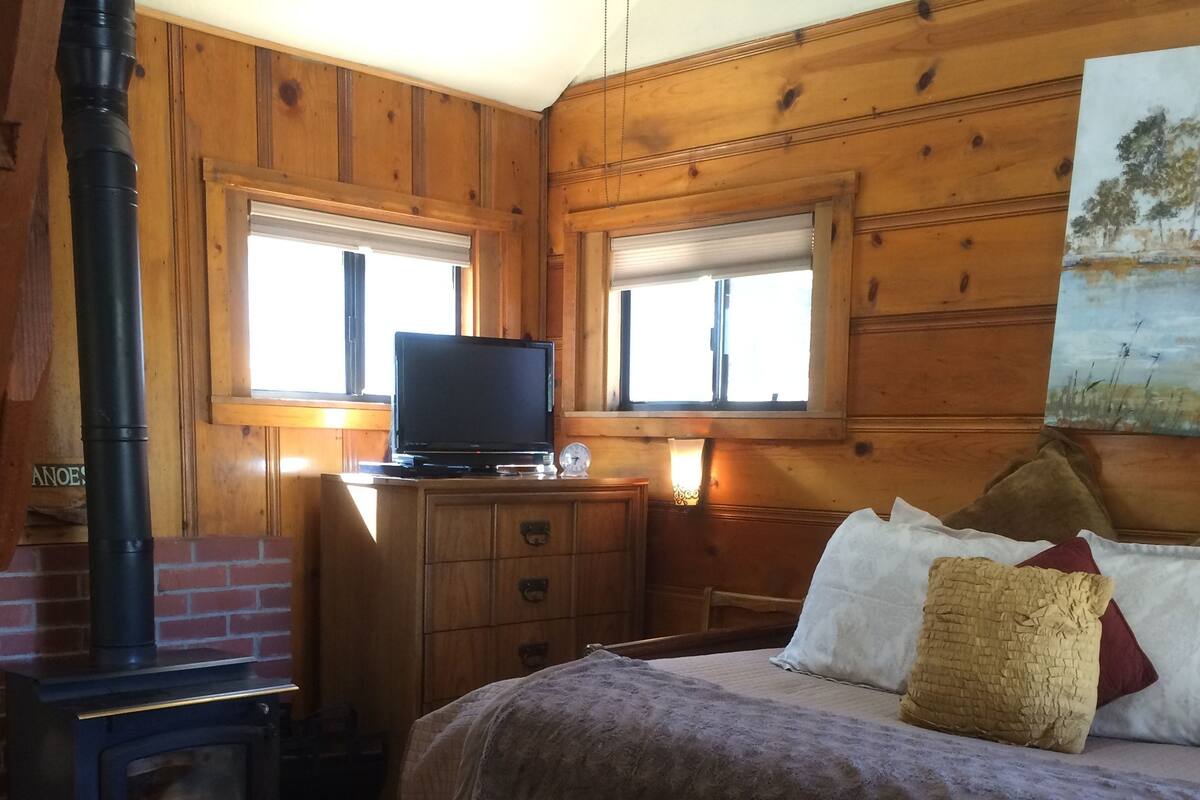 Fir Cabin | Tabla de planchar con plancha