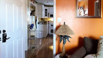 Economy Twin Room