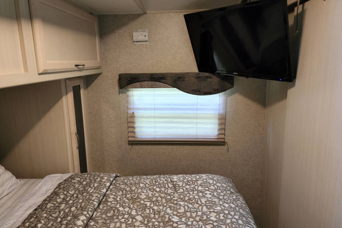 Panoramic Bungalow, Park View, Lakeside