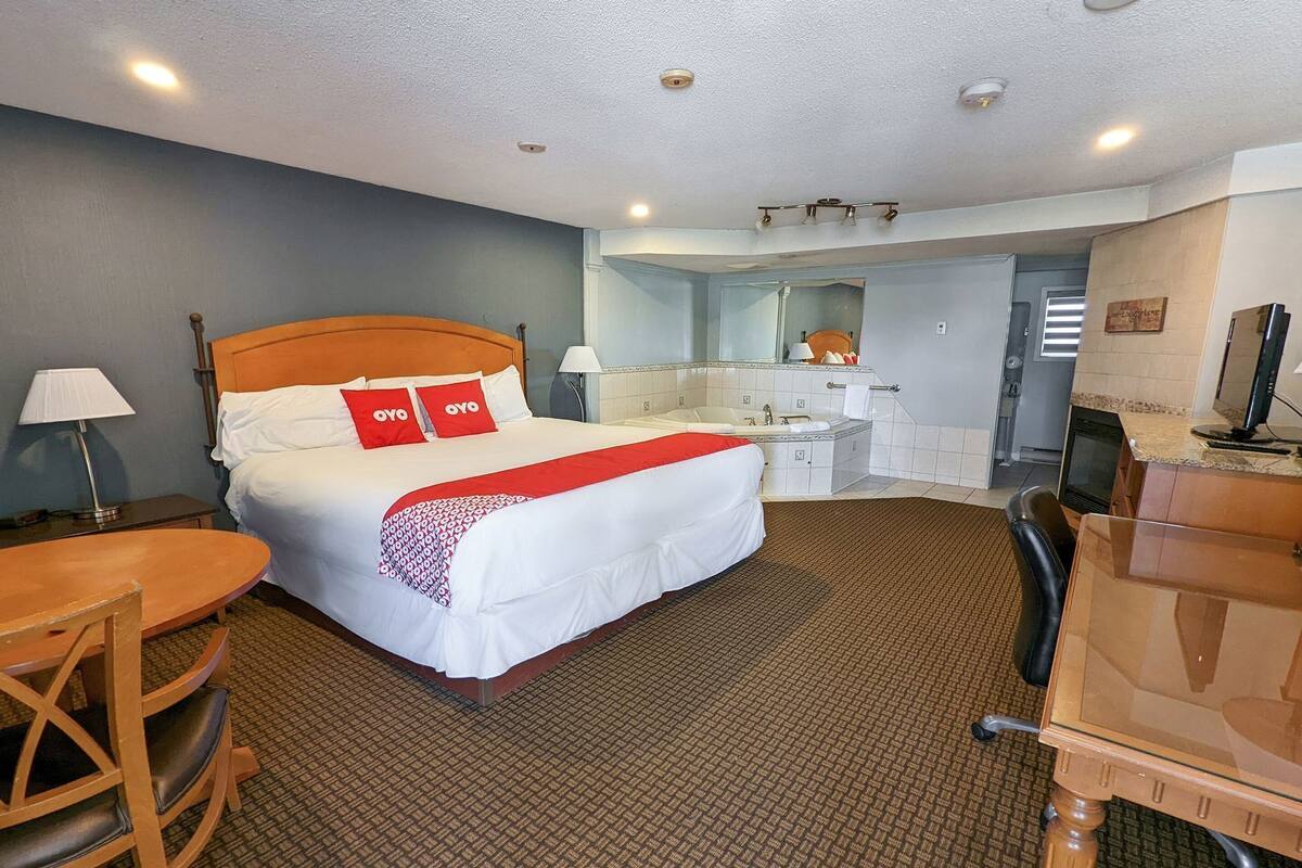 書桌、隔音、熨斗/熨衣板、折疊床/加床