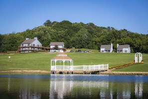 المنطقة المحيطة بالمنشأة