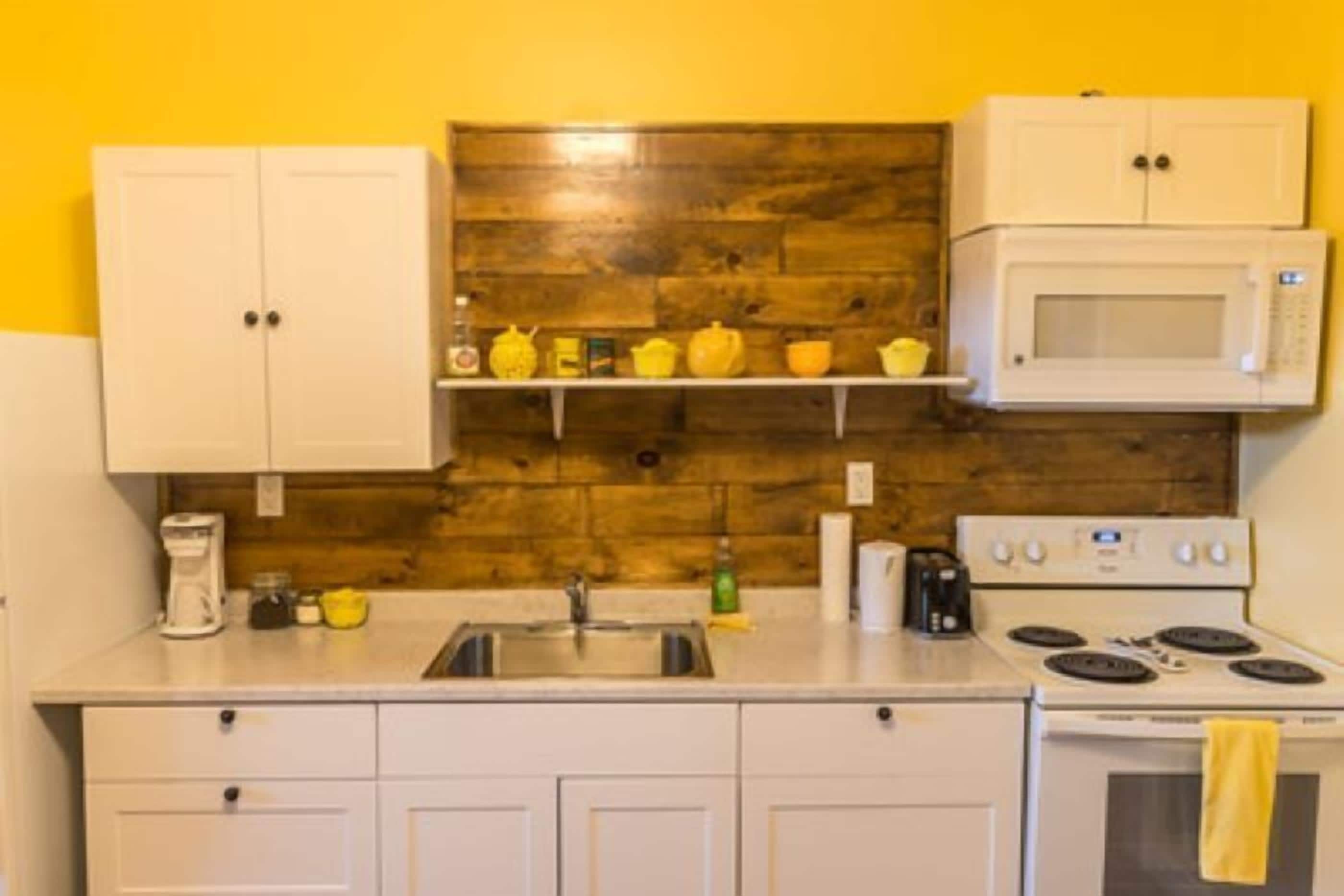 Photo - Canalside Restaurant & Inn