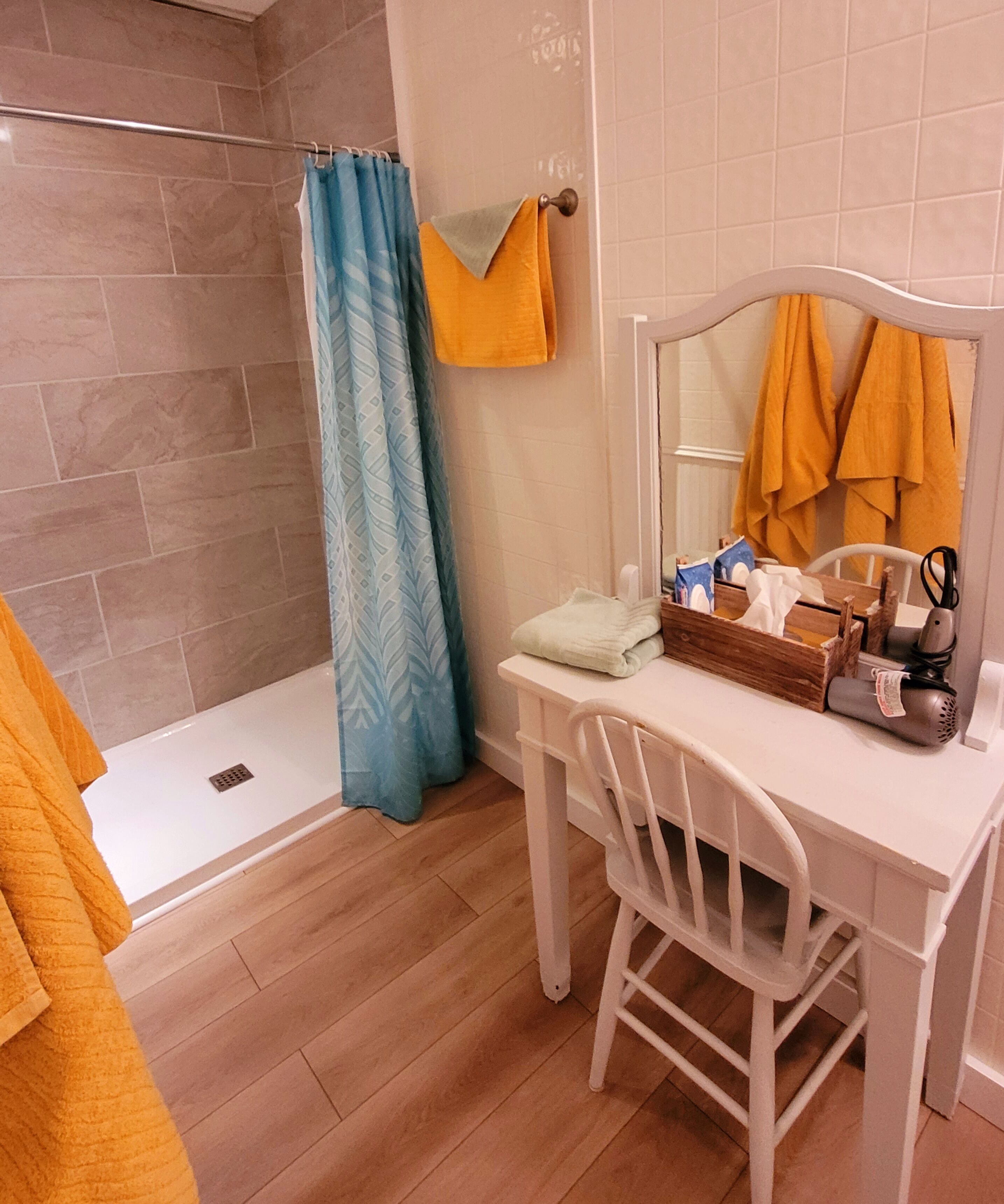 Photo - Canalside Restaurant & Inn