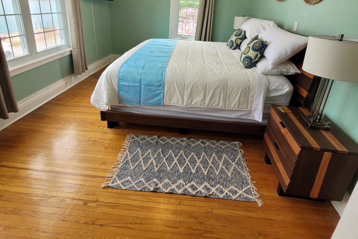 1 habitación, decoración personalizada y muebles diferentes