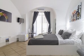 Quarto casal superior, sacada | Roupas de cama premium, individualmente decorados