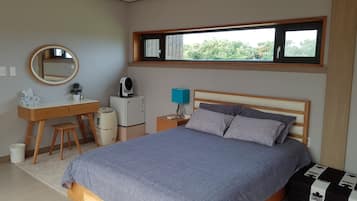 Family Suite | Premium bedding, down comforters, pillowtop beds, individually decorated