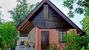 1 chambre, ameublement personnalisé, rideaux occultants