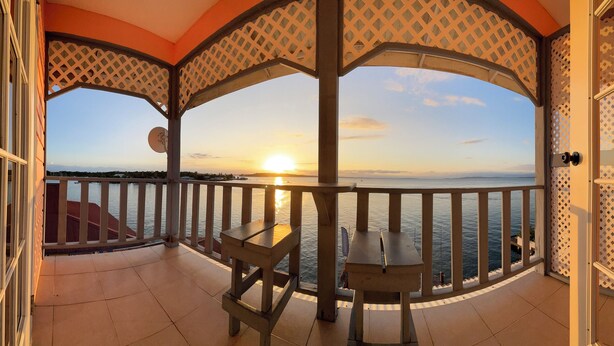 Habitación doble, vistas al mar | Balcón