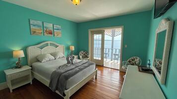 Double Room, Ocean View | Desk, free WiFi, bed sheets