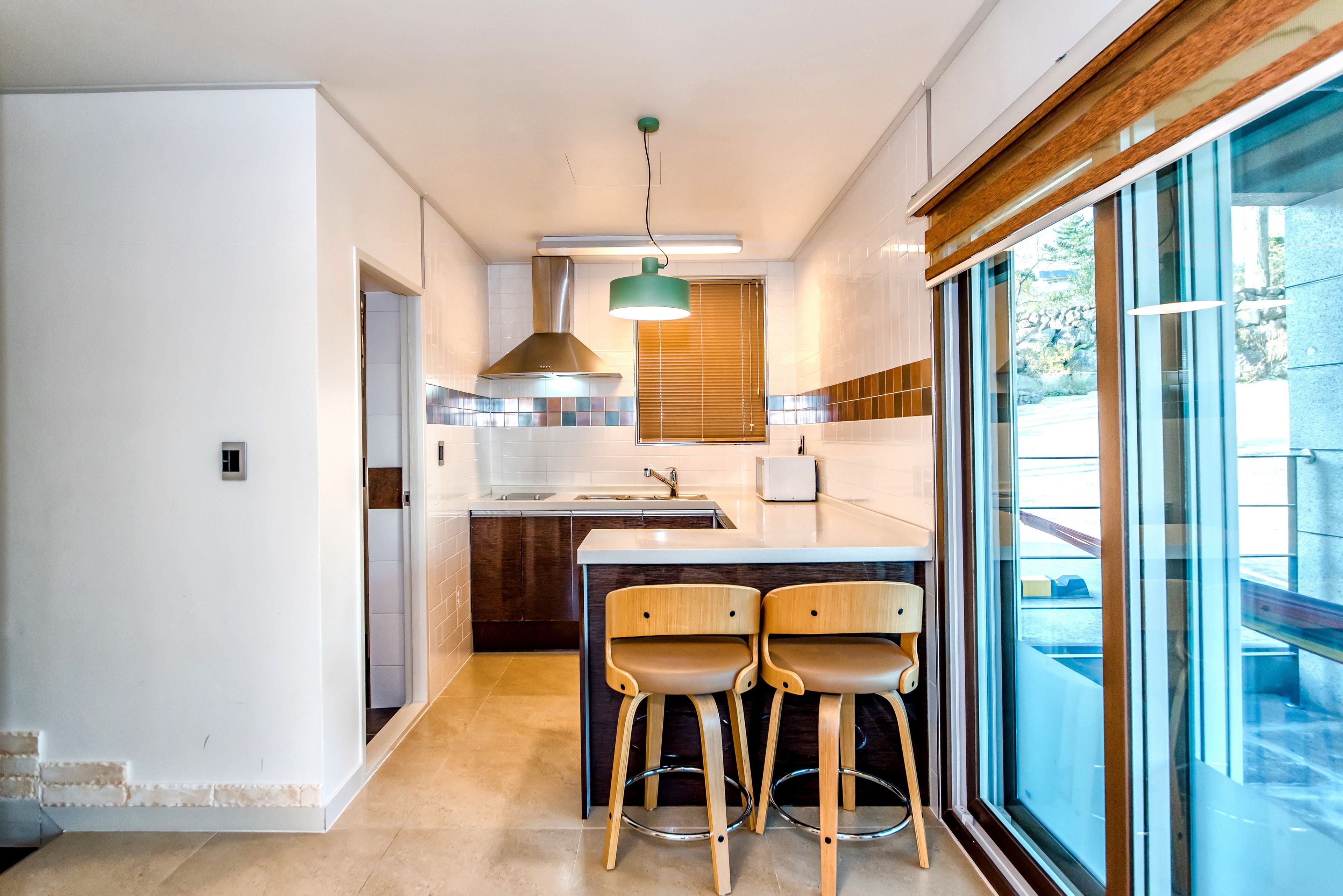 deluxe room | private kitchen | fridge, microwave, electric kettle, rice cooker