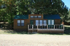 Family Cabin, 1 Bedroom with bathroom and Kitchen | Private kitchen