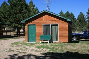 Club-Ferienhütte, Mehrere Betten, eigenes Bad | Badezimmer