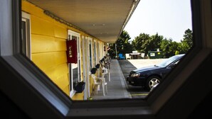 Balcony - Southsider Motel (Kincardine)