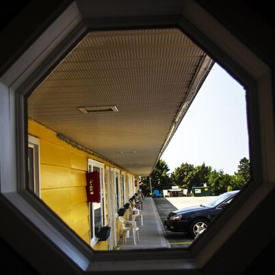 Southsider Motel