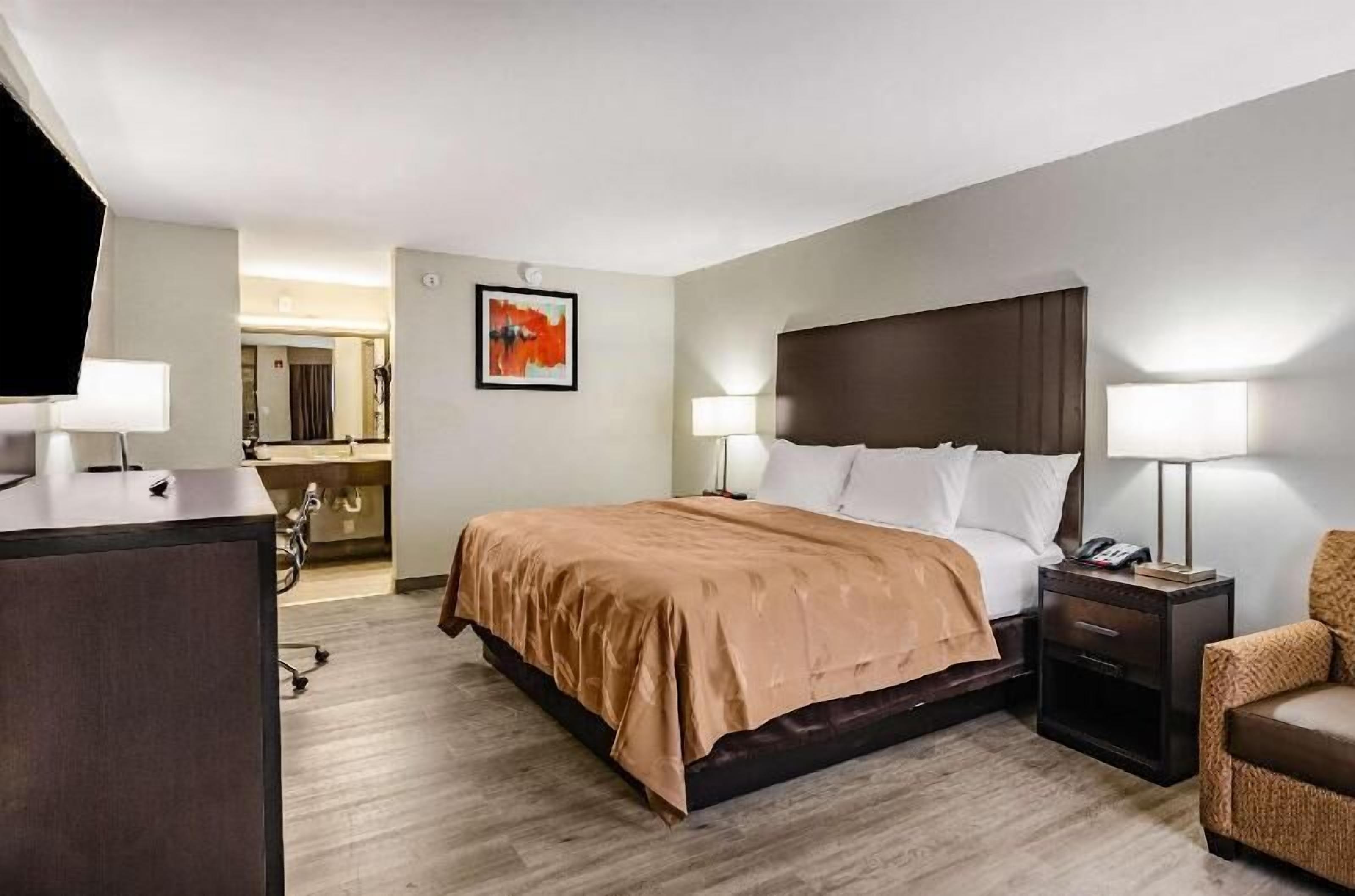 Desk, iron/ironing board, free WiFi, bed sheets