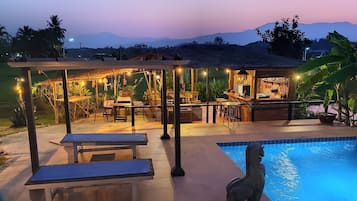 Poolside bar