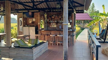 Poolside bar
