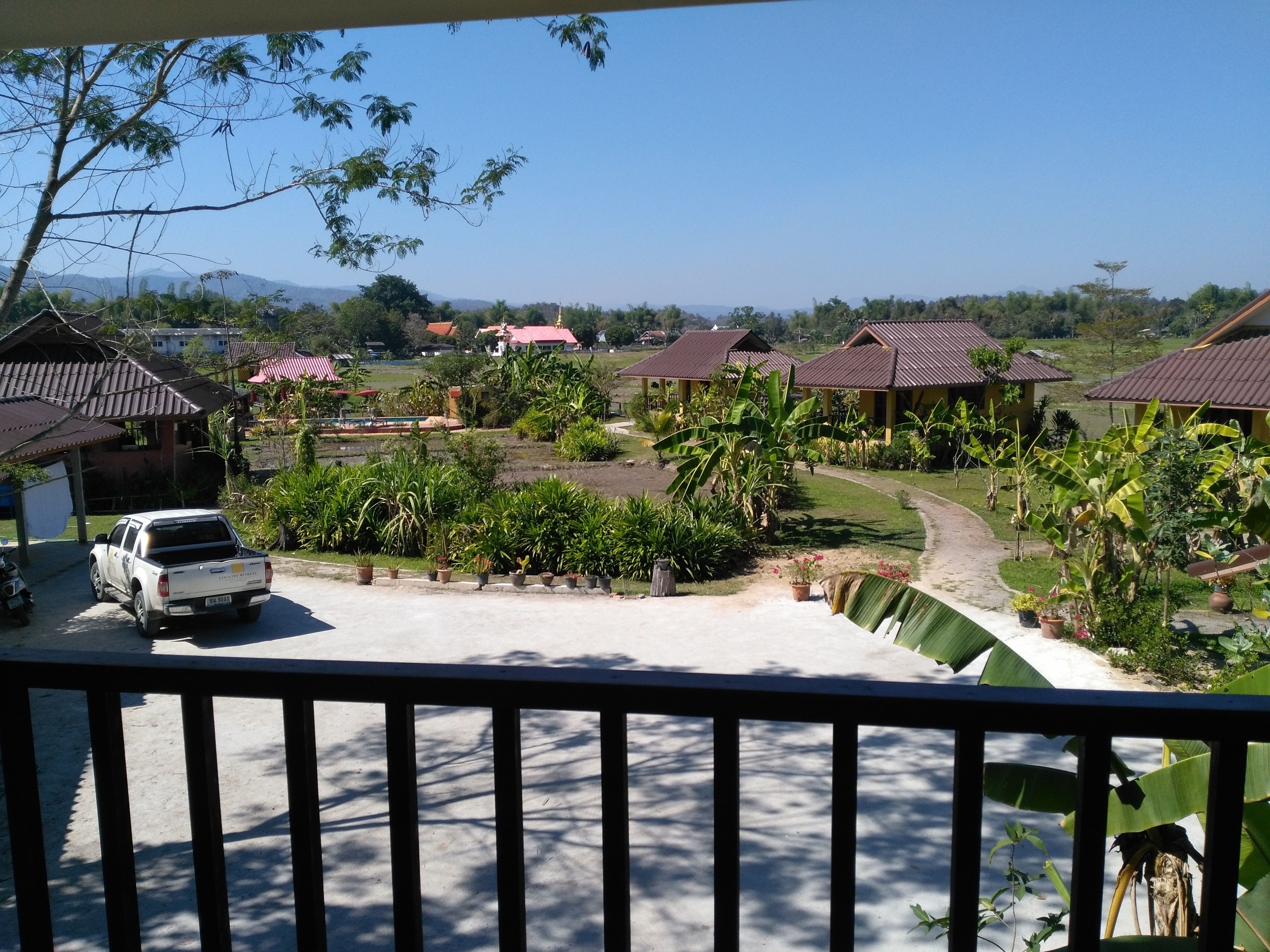 خزنة داخل الغرفة وبديكورات فريدة لكل غرفة وطراز فريد لكل وحدة ومكتب